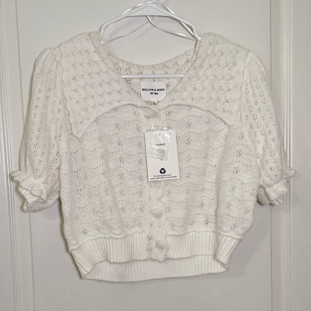Elegant White Knit Women's Top